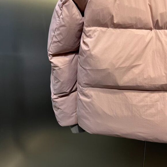 Canada Goose Capsule White Label Down Jacket Pink Size M - Picture 10 of 12